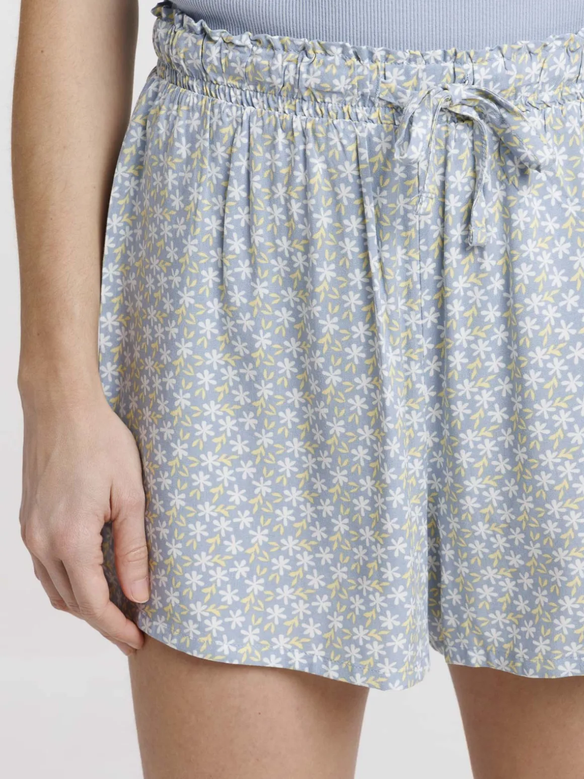 Bas de pyjama short fleuri femme