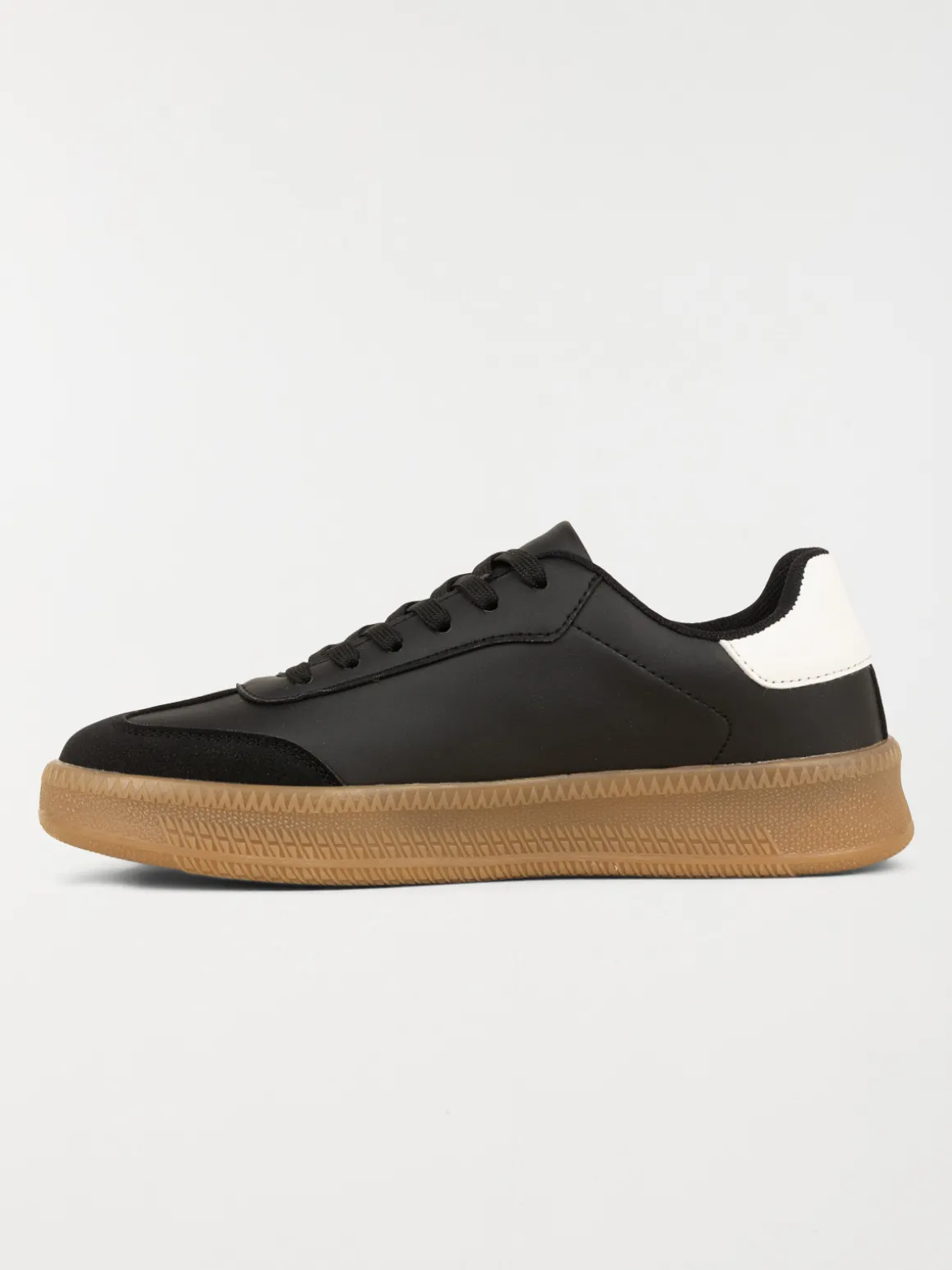 Basket noire bande blanche femme (36-41)