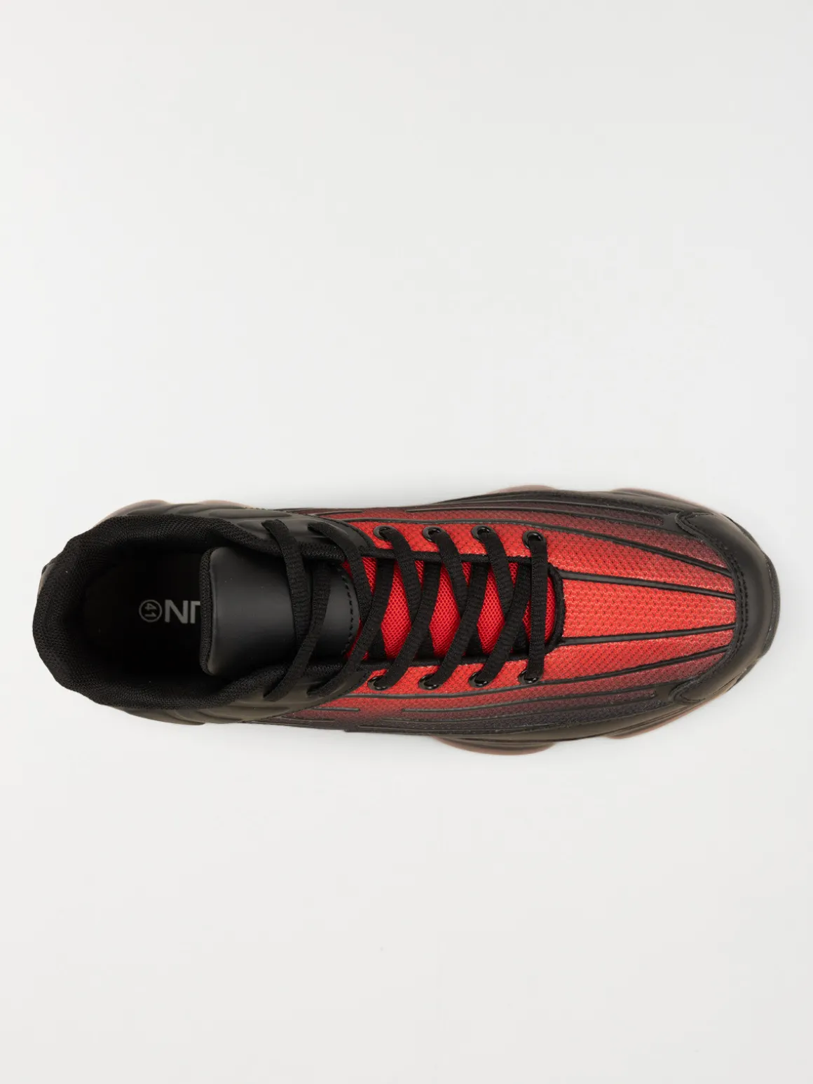 Basket noire et rouge homme (40-46)