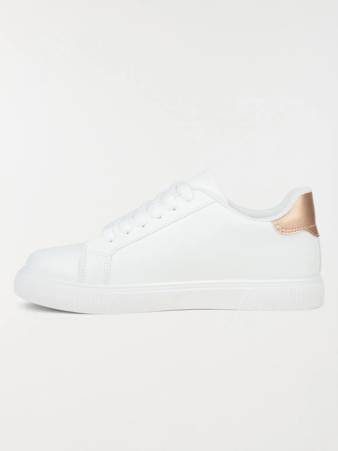 Baskets blanches femme (36-41)