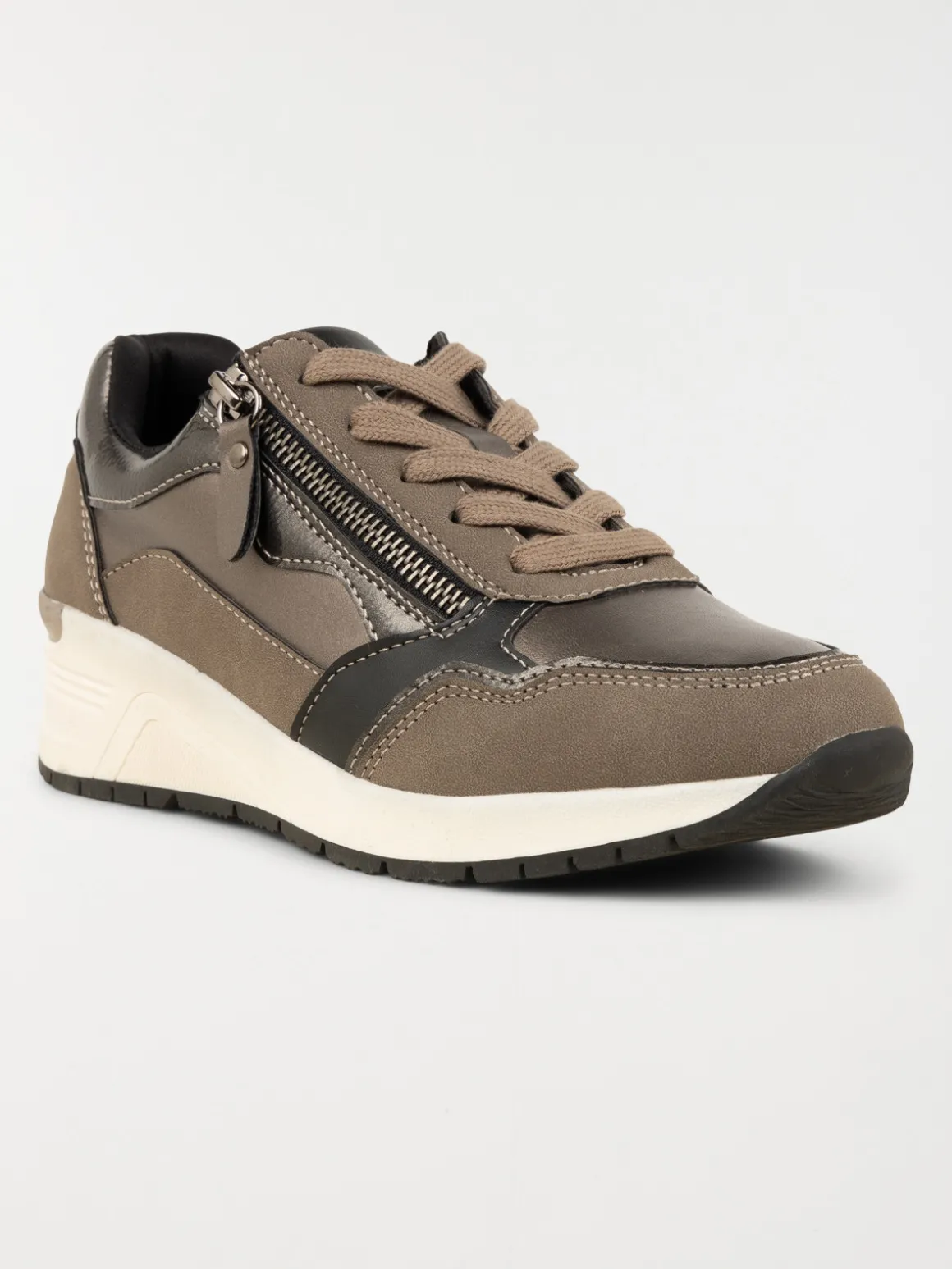 Baskets femme semelle confort (36-41)