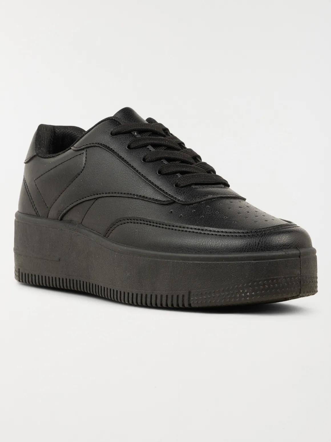 Baskets noires à lacets femme (36-41)