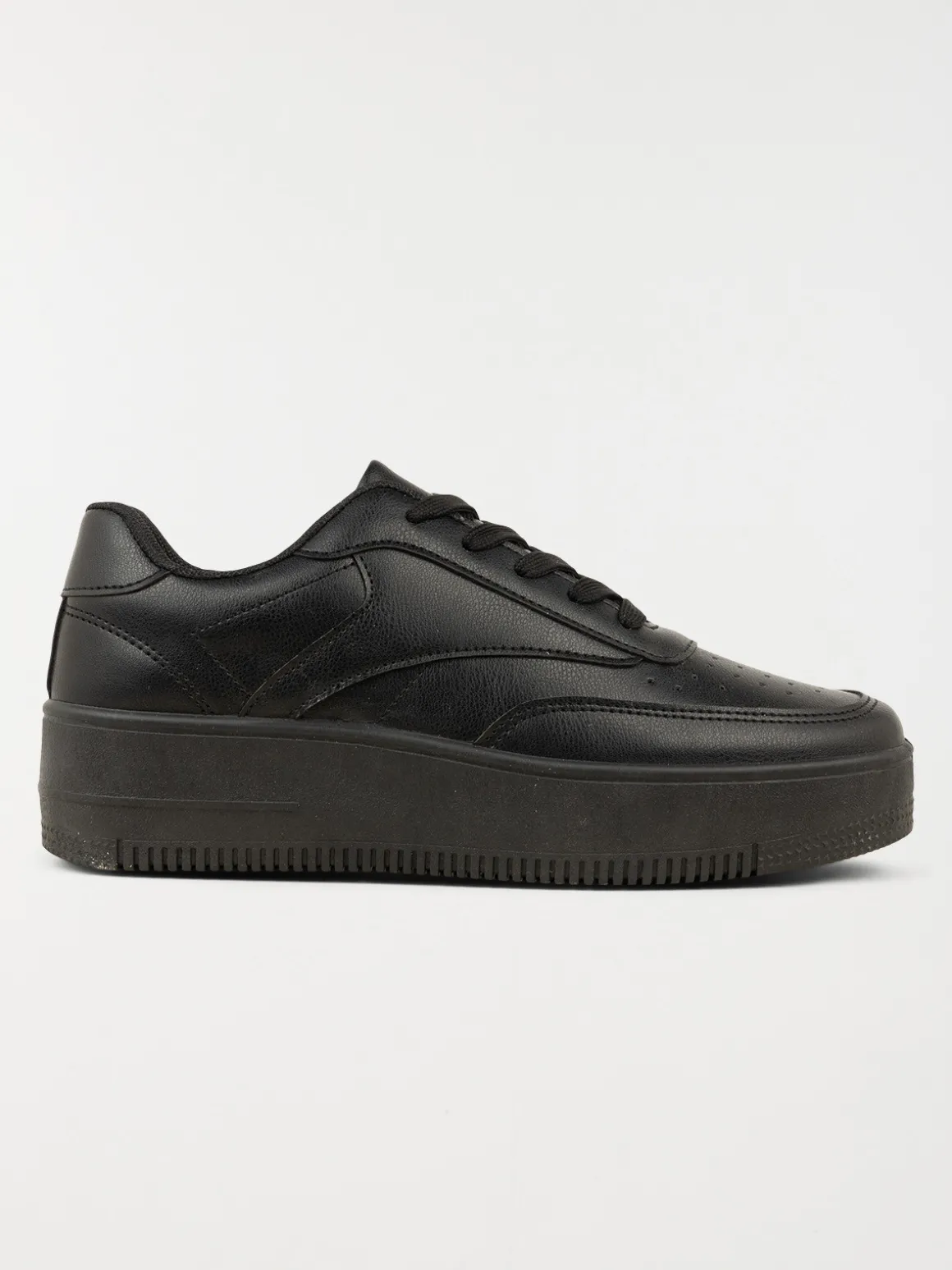 Baskets noires à lacets femme (36-41)