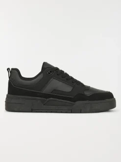 Baskets noires homme (40-46)