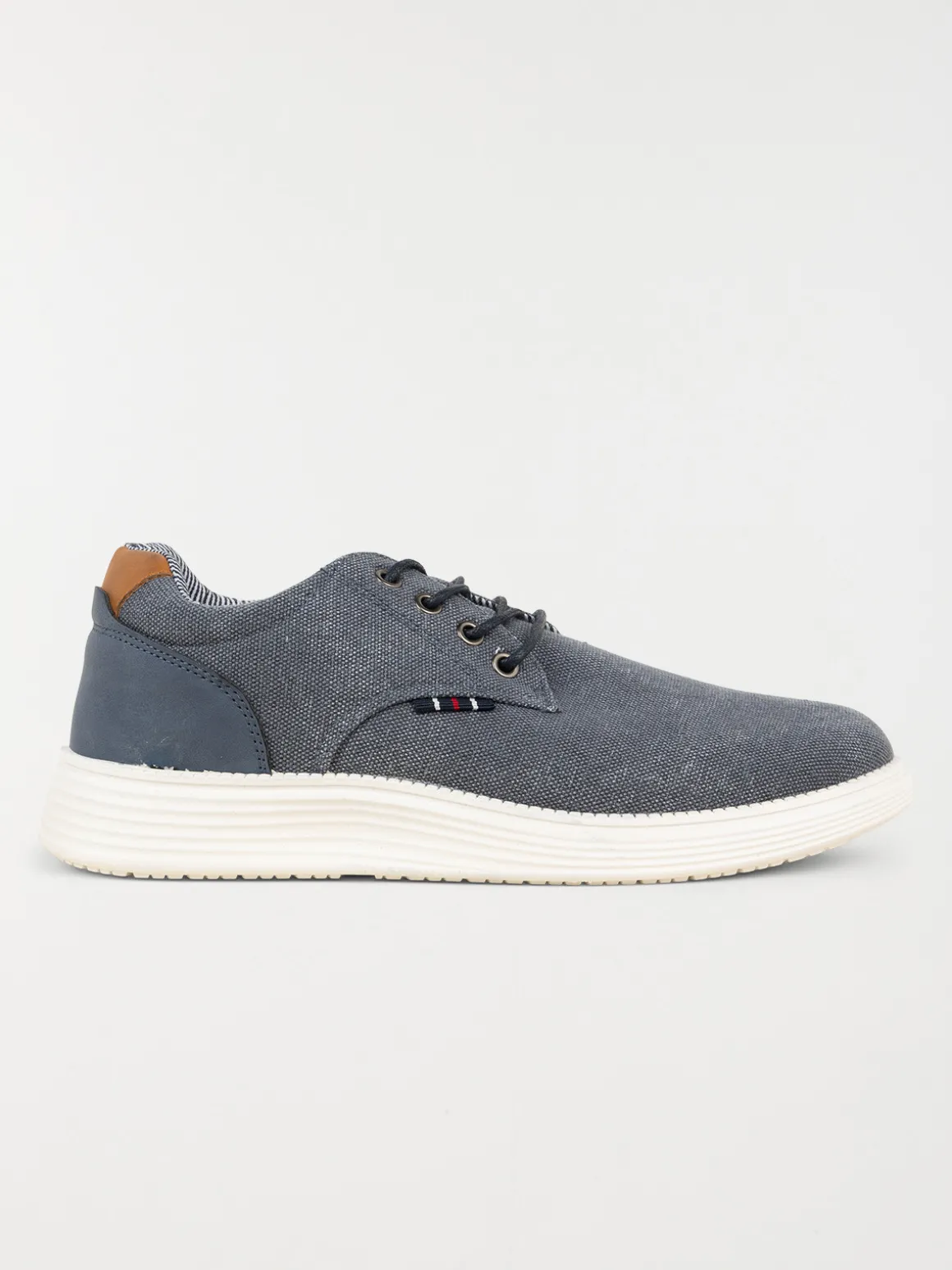 Baskets toile marine homme (40-45)