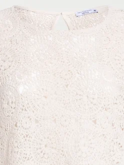 Blouse en crochet grande taille femme