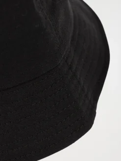 Bob coloris noir femme