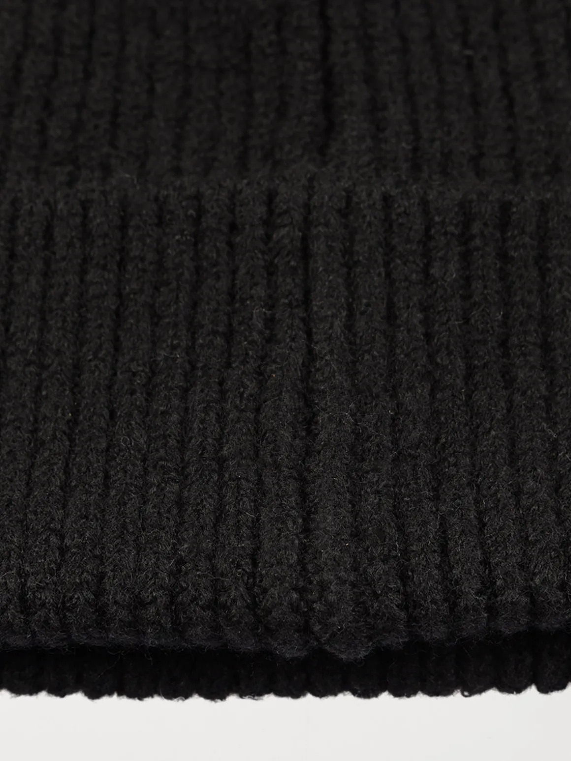 Bonnet en tricot noir femme