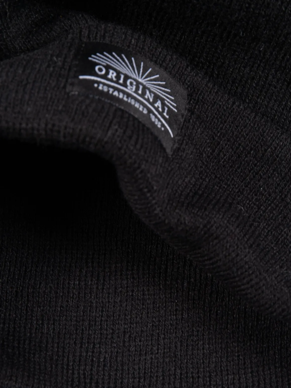 Bonnet revers noir homme