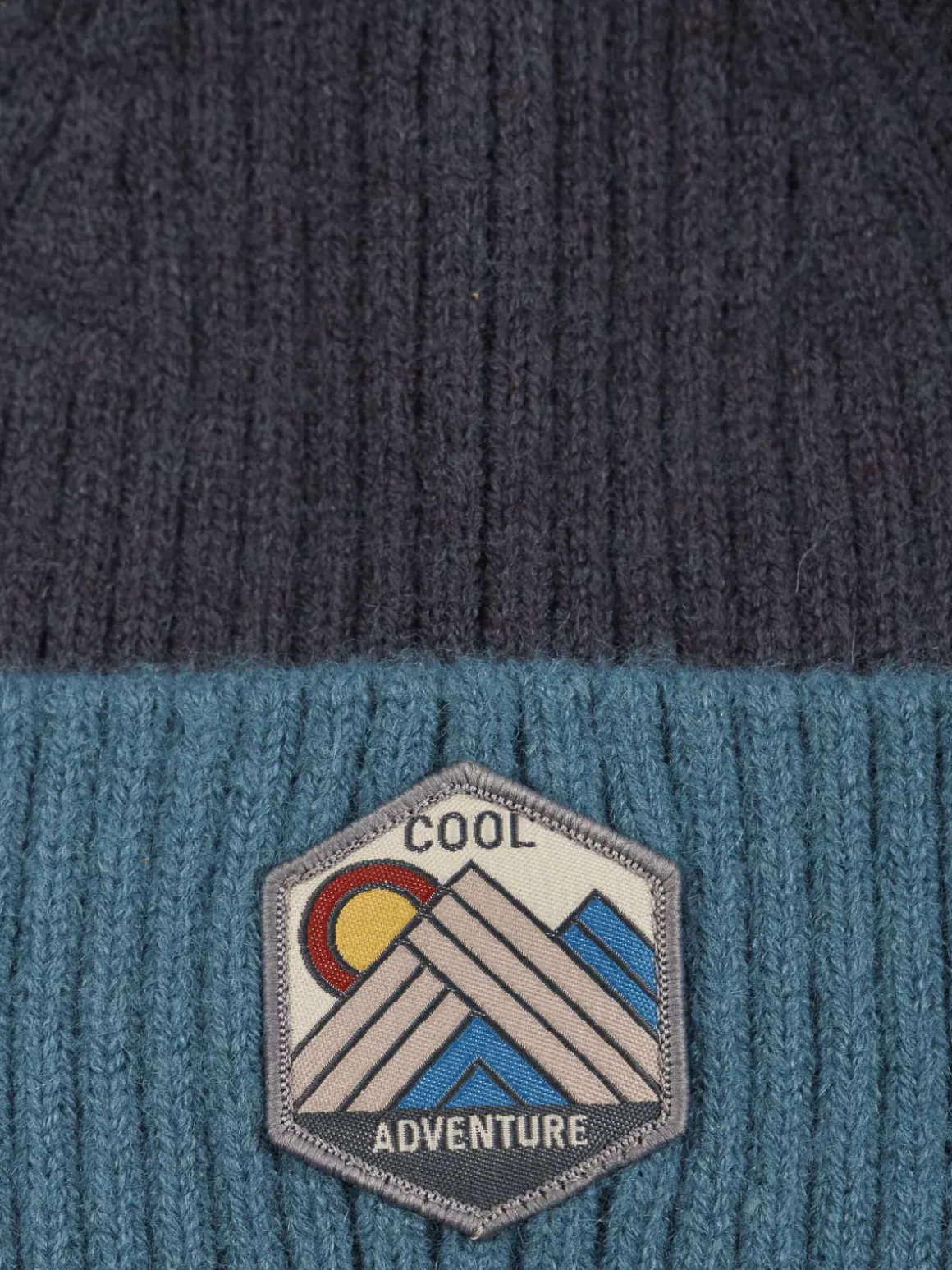 Bonnet tricolore pompon garçon