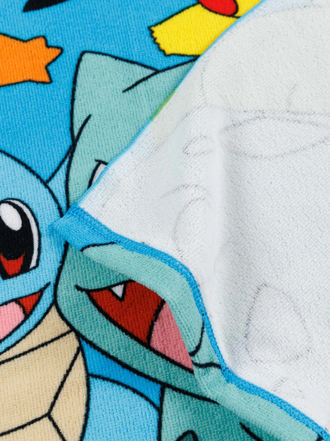 Cape plage Pokémon 60x120 cm