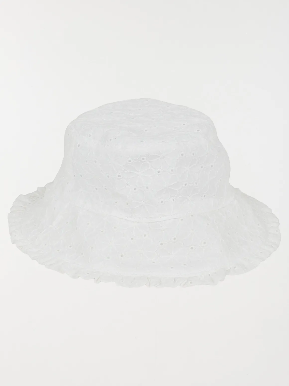 Chapeau en broderie anglaise bébé fille
