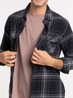 Chemise à carreaux noir homme