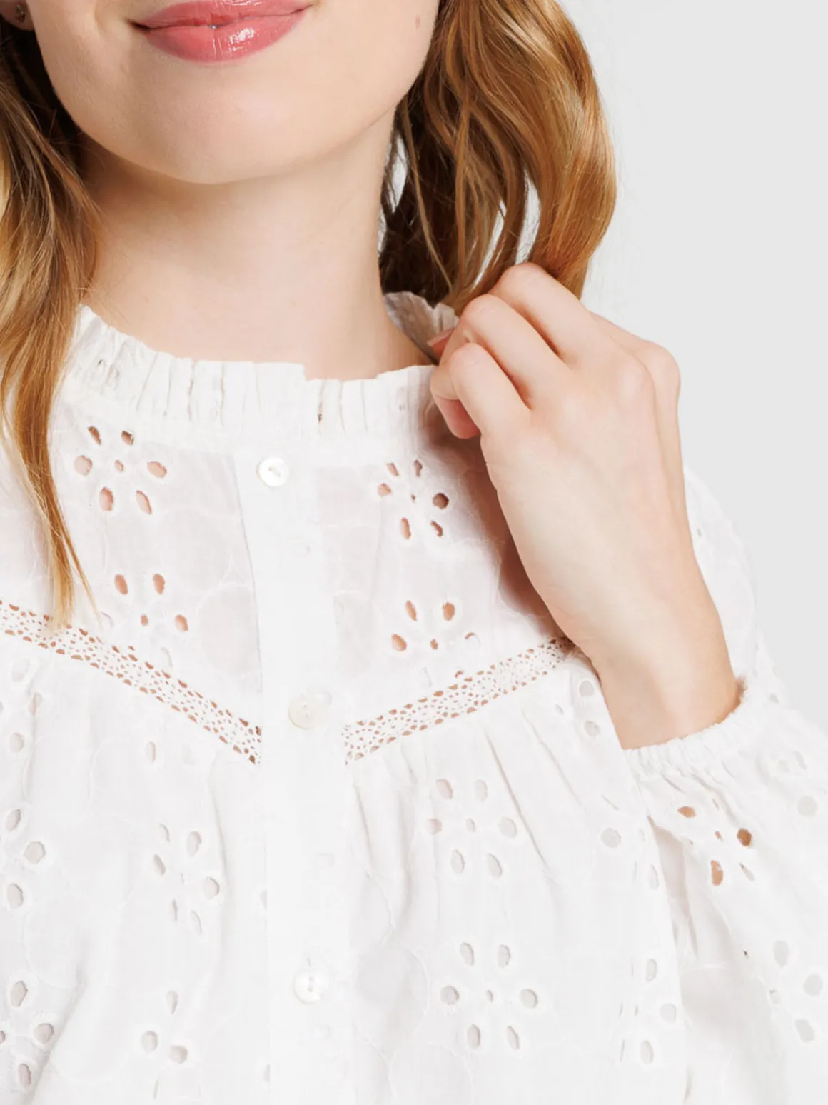 Chemise broderie anglaise femme