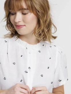 Chemise coeurs brodés femme