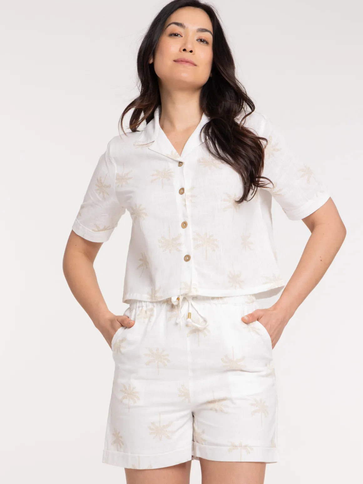 Chemise courte femme motif palmier