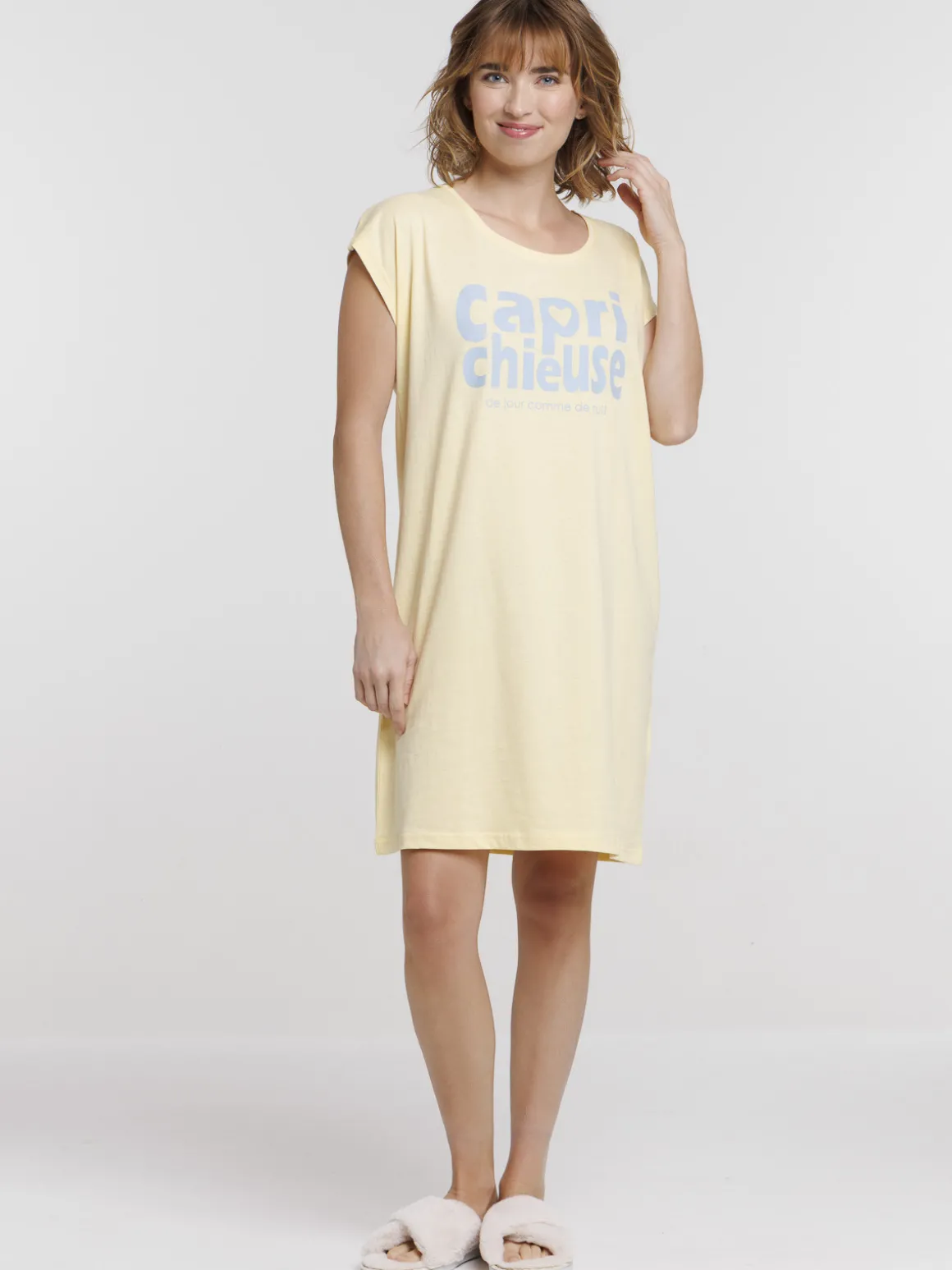 Chemise de nuit caprichieuse femme