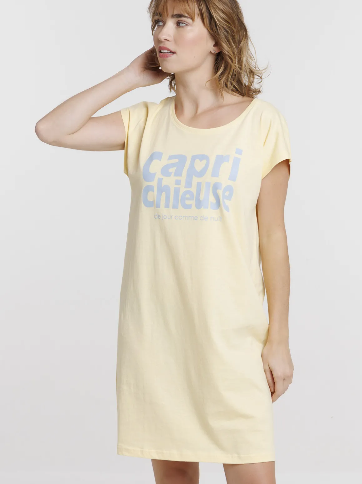 Chemise de nuit caprichieuse femme