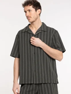 Chemise manches courtes rayée homme