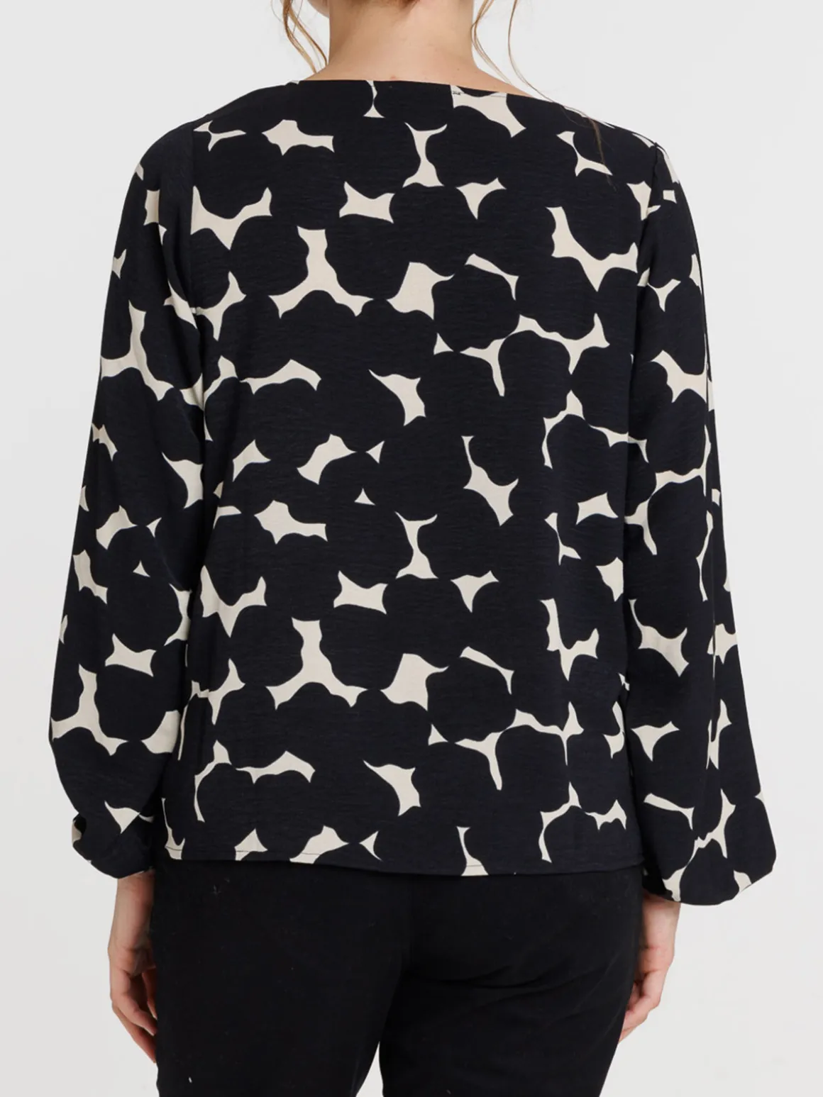 Chemise noire imprimée graphique femme