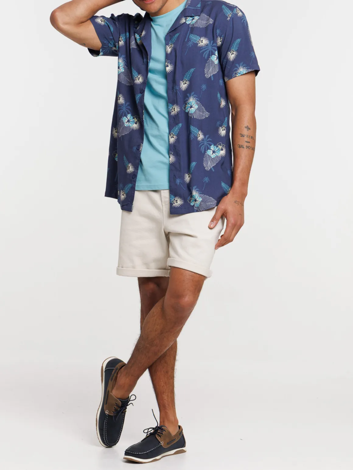 Chemisette fleurs tropicales homme