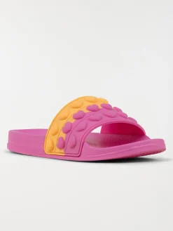 Claquette coeurs en relief fille (31-39)