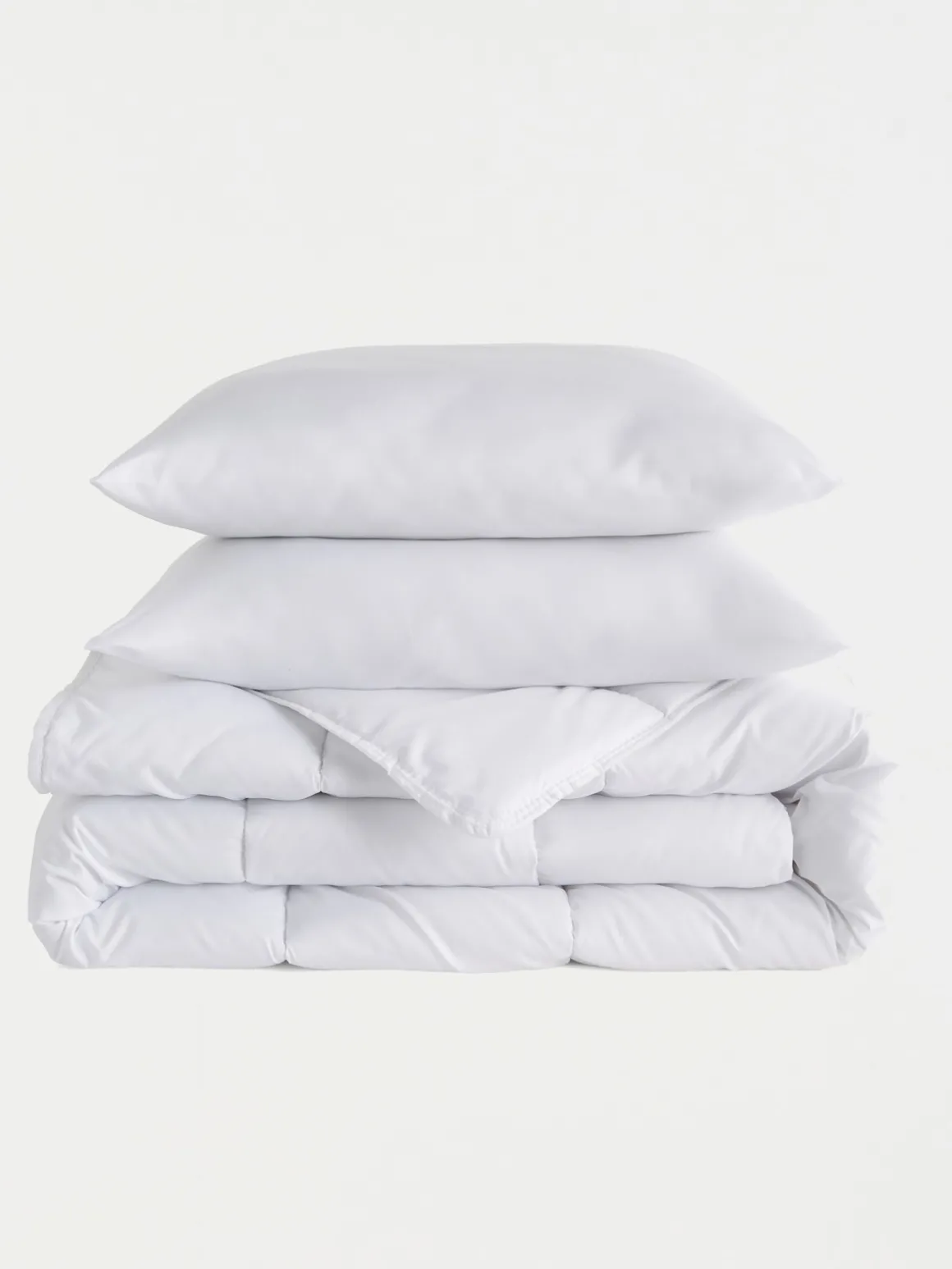 Couette blanche 220x240 cm + 2 oreillers