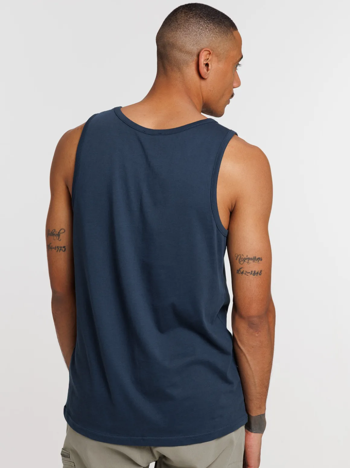 Débardeur basique bleu nuit homme