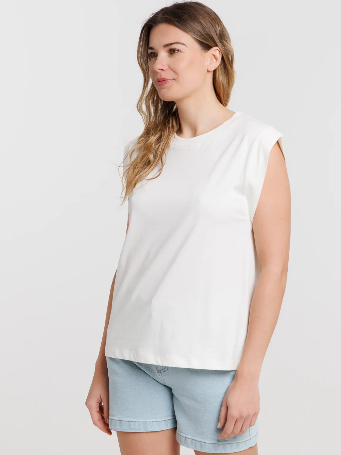 Débardeur écru col rond femme