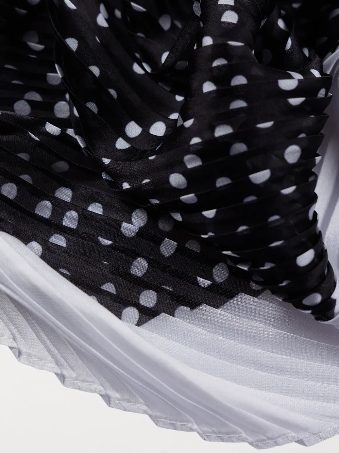 Foulard plissé à pois femme