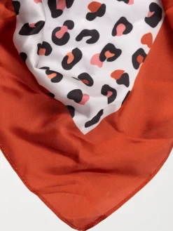 Foulard satiné léopard femme