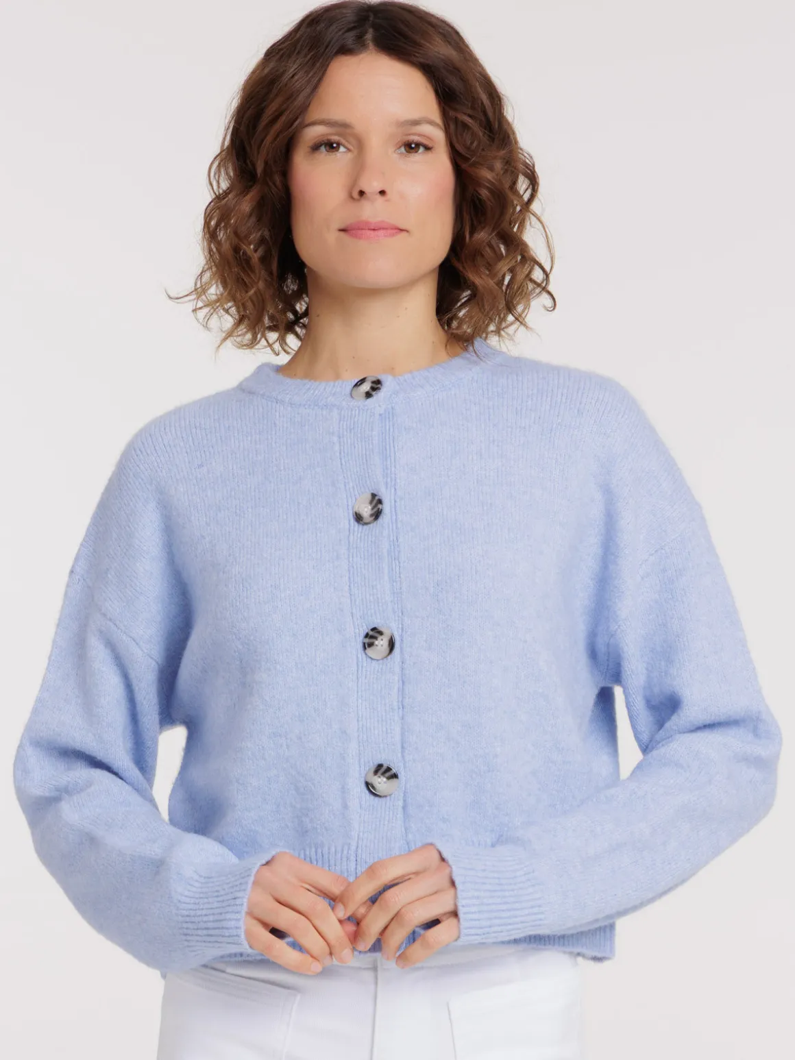 Gilet boutonné col rond femme