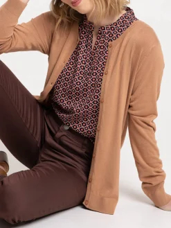 Gilet fin boutonné croissant femme