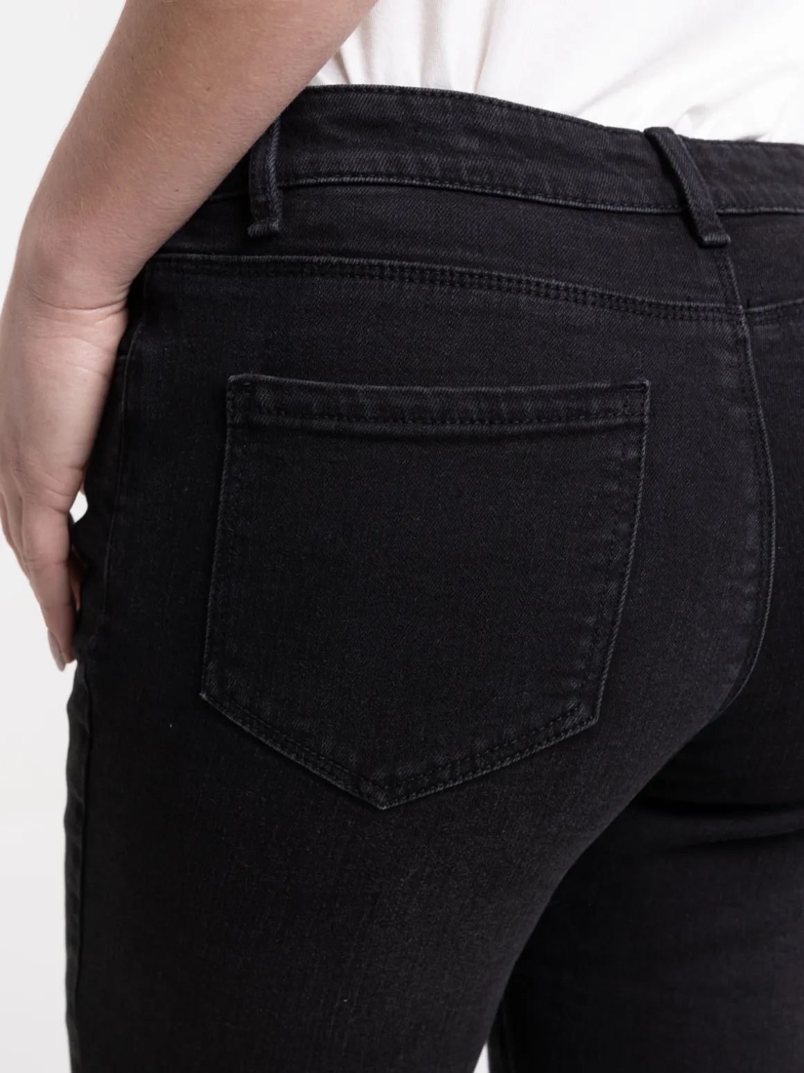 Jean skinny 7/8 noir femme