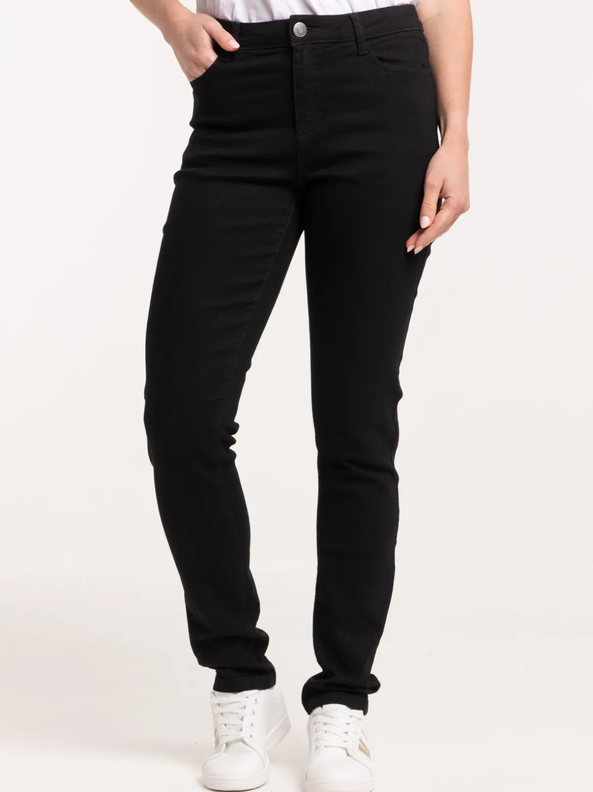 Jean slim noir femme