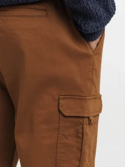 Pantalon cargo coloris expresso homme