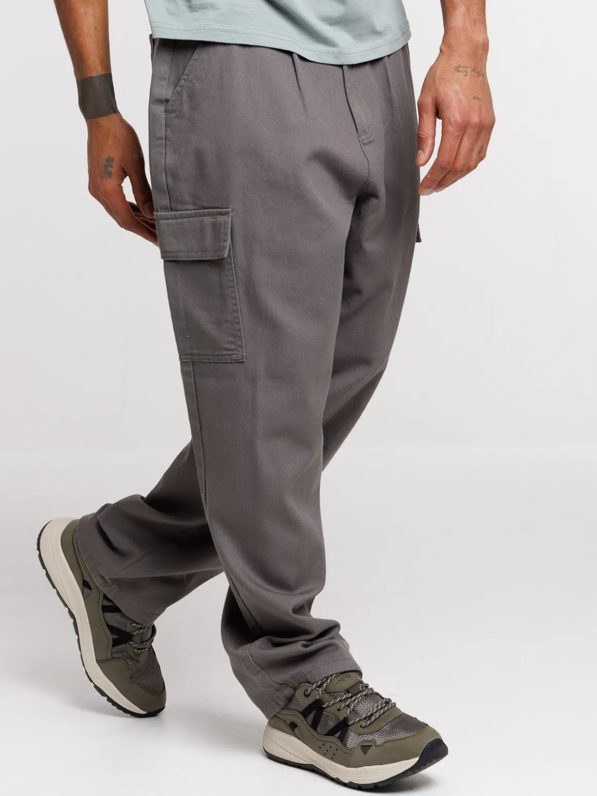 Pantalon cargo coupe large homme