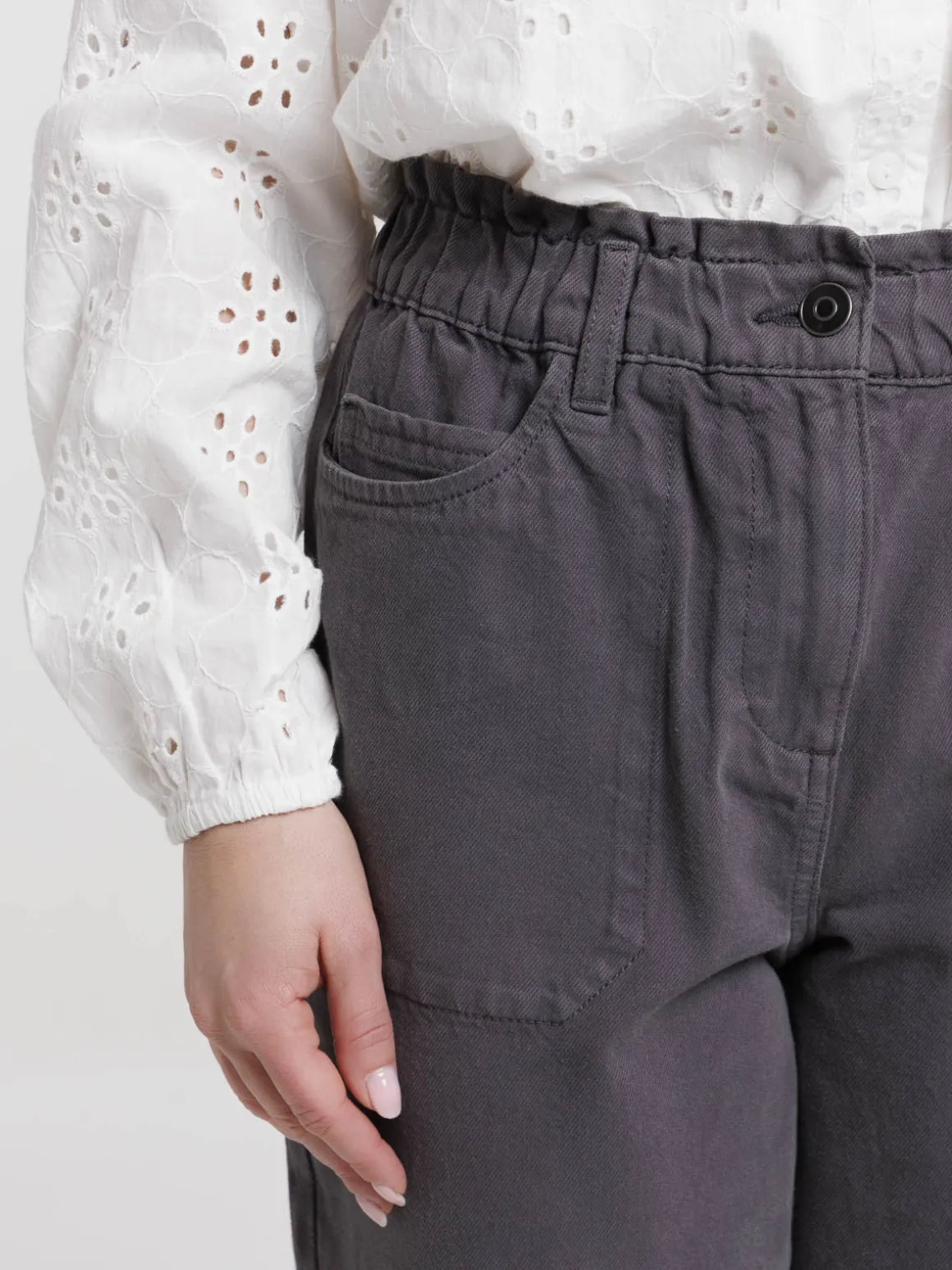 Pantalon gris femme