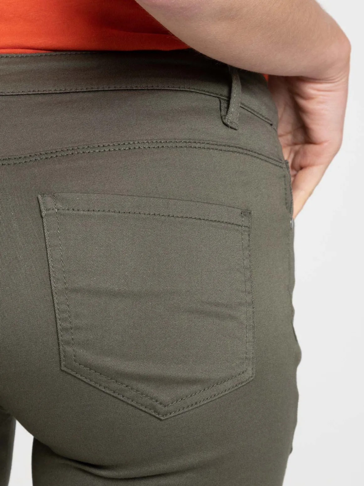Pantalon skinny kaki quite femme