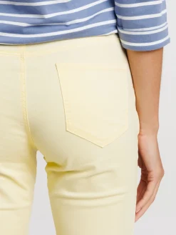 Pantalon skinny 7/8ème jaune femme