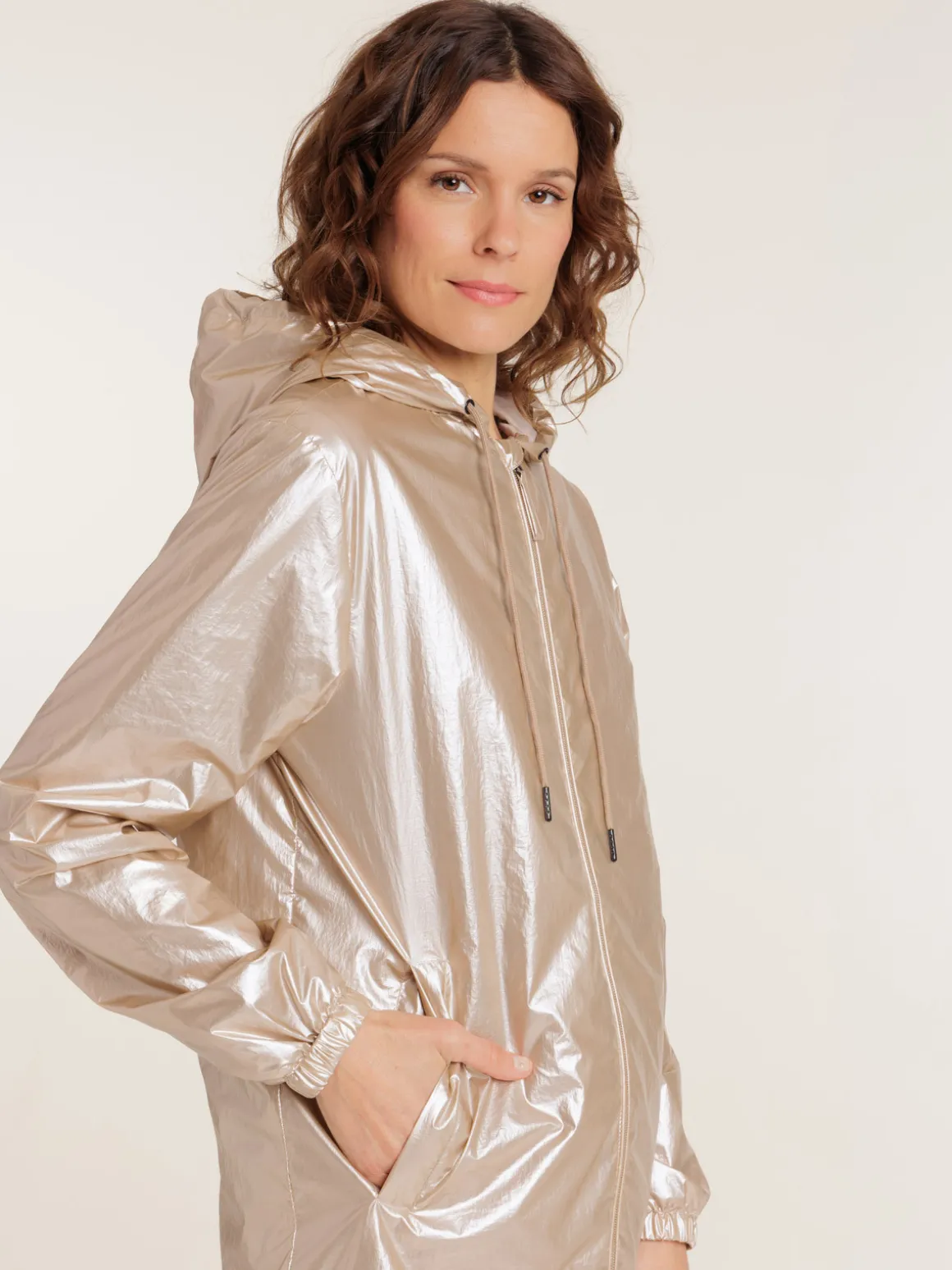 Parka capuche coloris doré femme