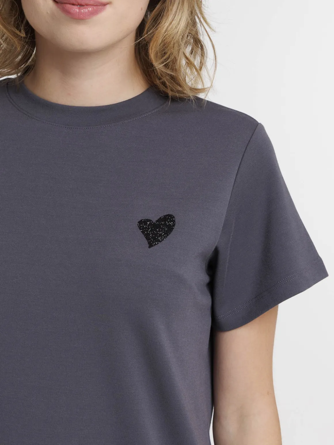 Robe asphalte motif coeur femme