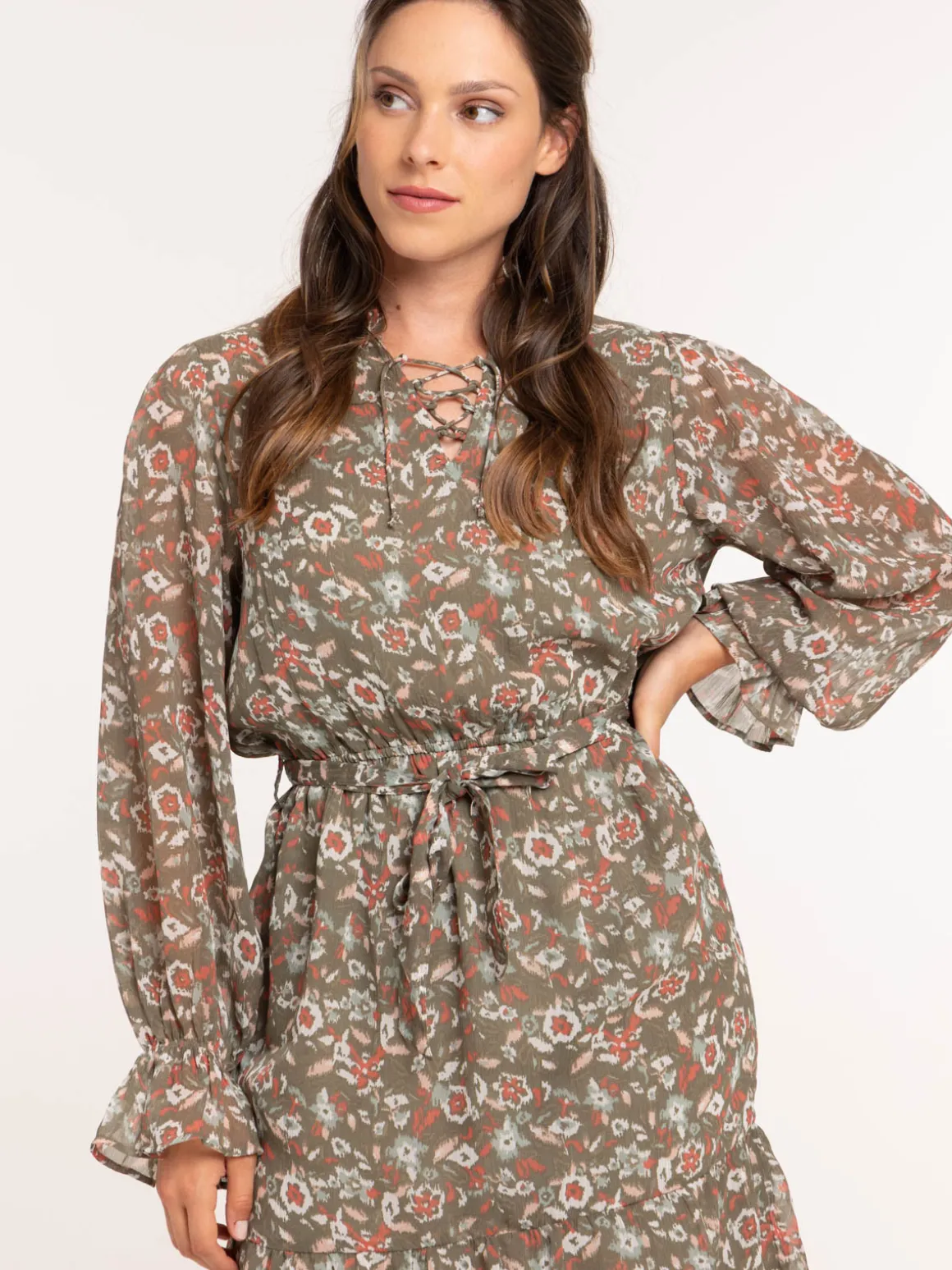 Robe courte fleurie femme