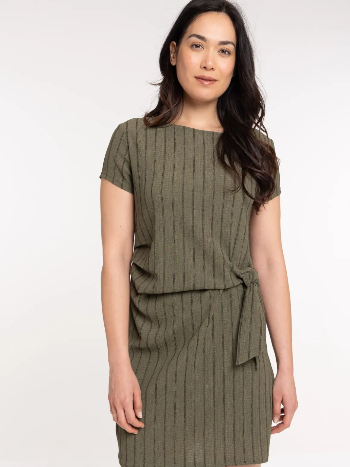 Robe vert sombre fines rayures femme