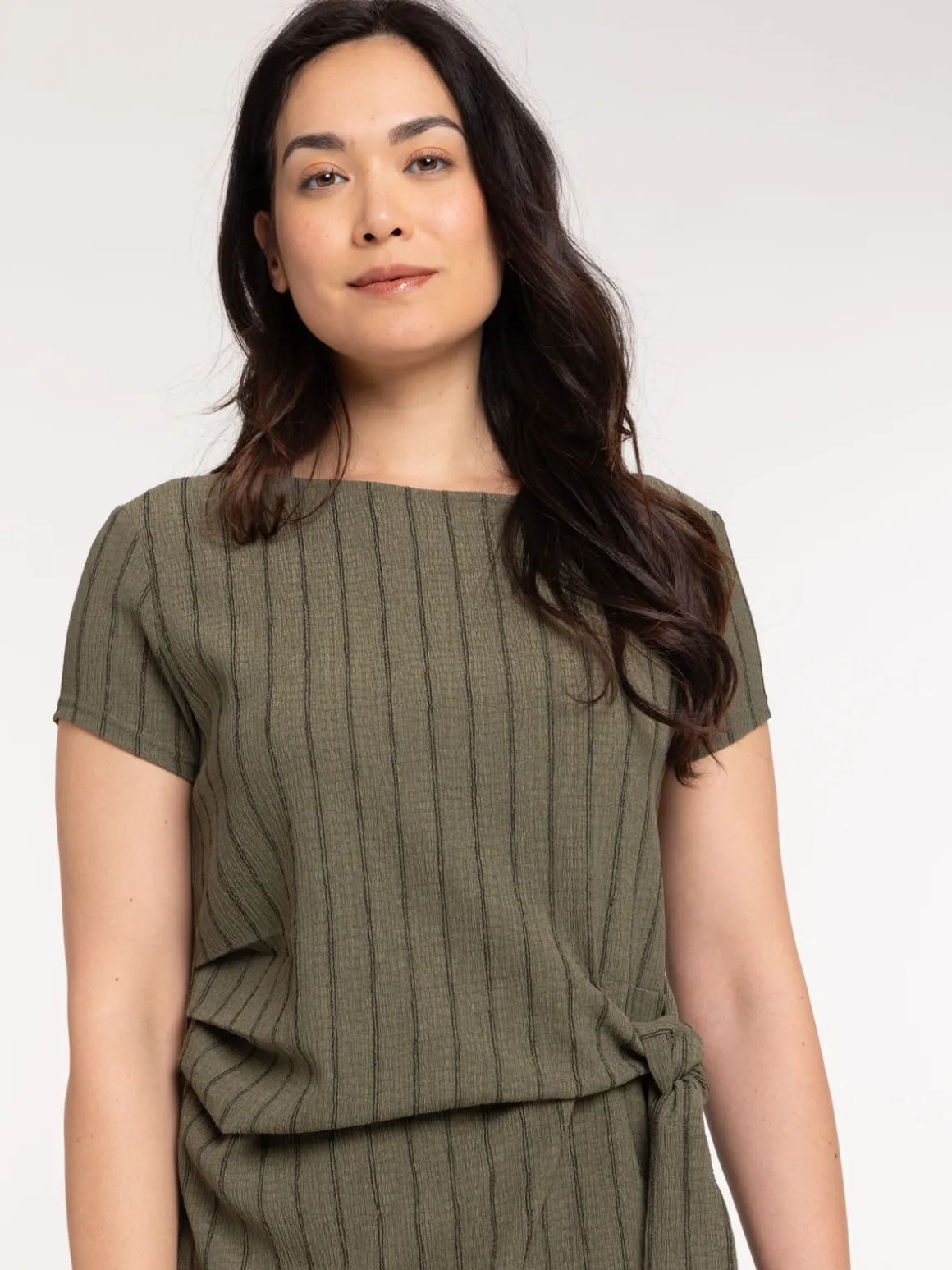 Robe vert sombre fines rayures femme