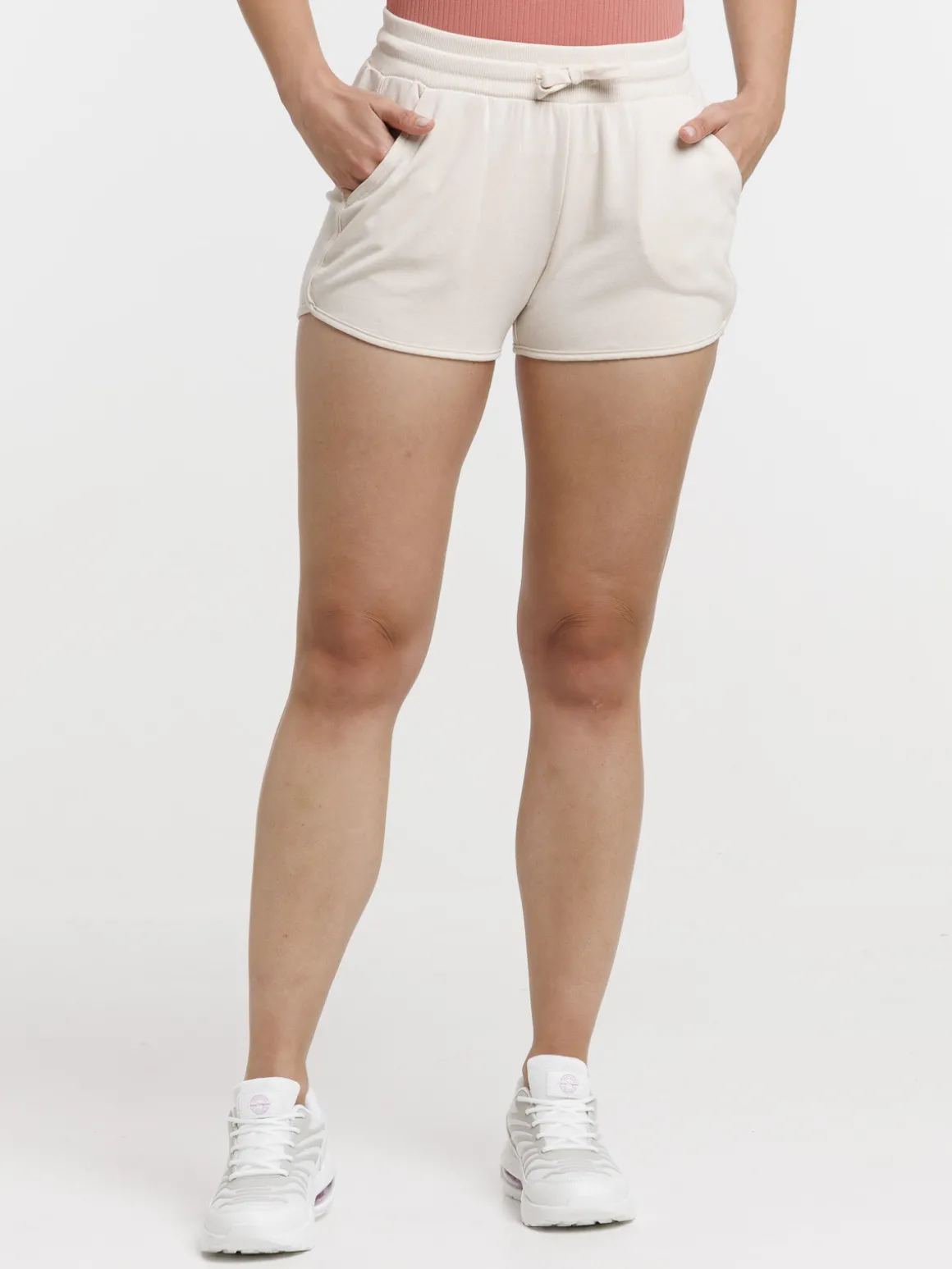 Short basique beige grisé femme