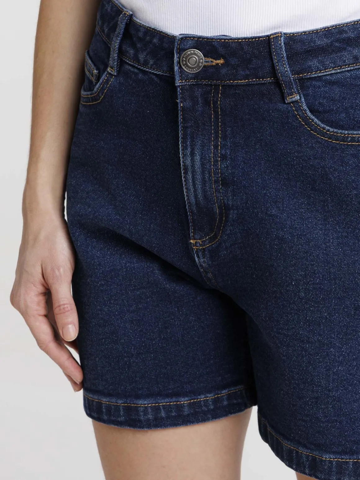 Short en jean brut femme