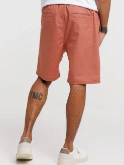 Short rose sauvage homme