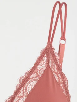 Soutien-gorge triangle femme (85A-95D)