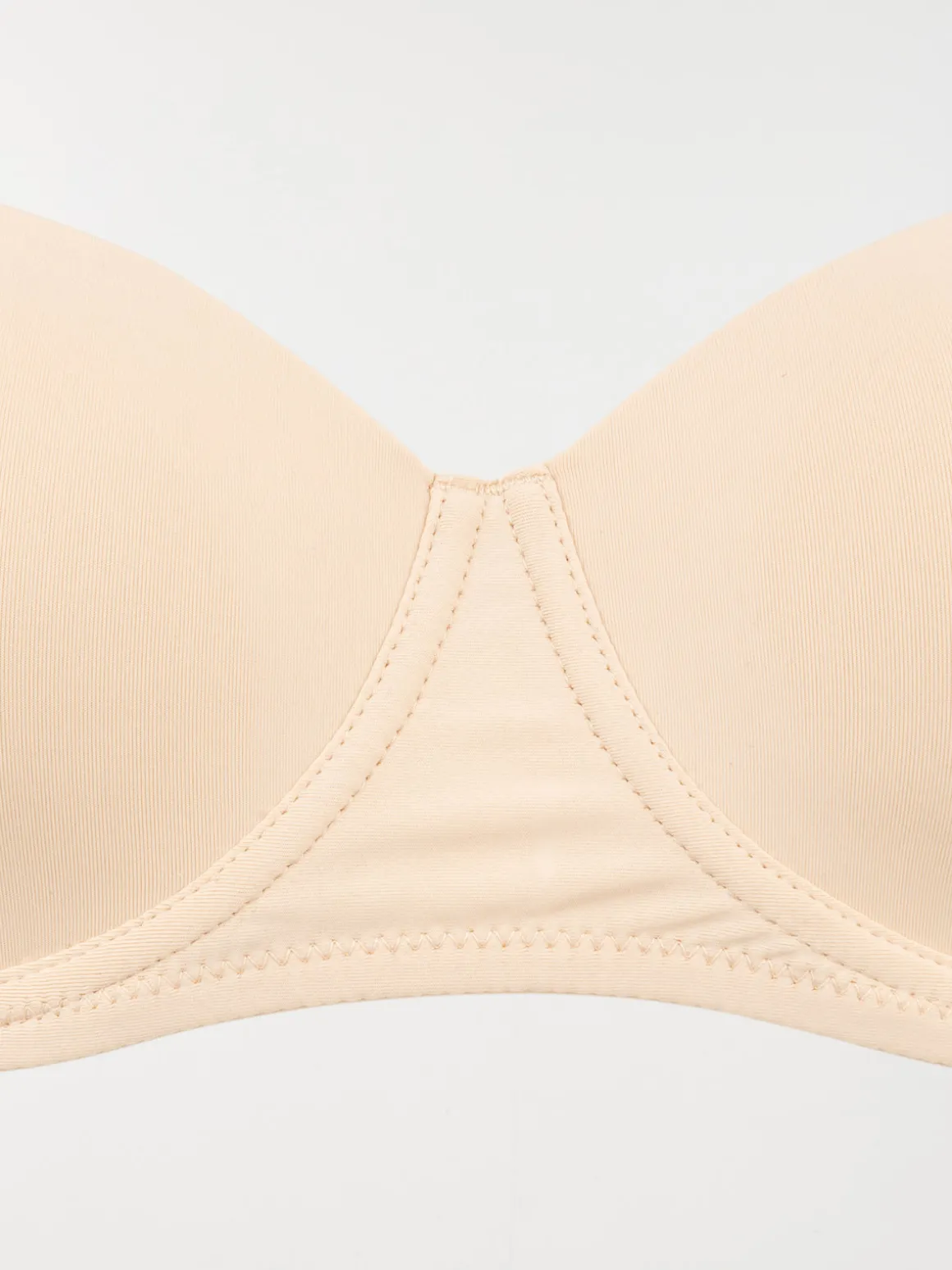 Soutien-gorge uni peau douce (85A- 95E)